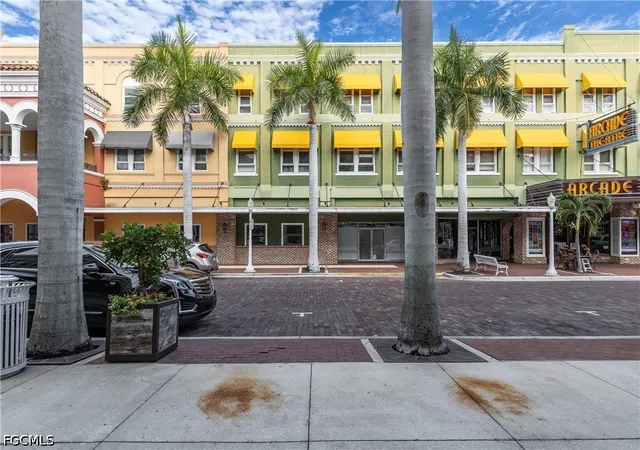 4th image of 2260 1St St, Fort Myers, FL 33901