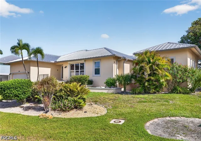 Photo 2 of Single family home for sale at 3359 Barra Cir, Sanibel, FL 33957 | MLS# 2026022809 | Listing updated on 2026-07-07