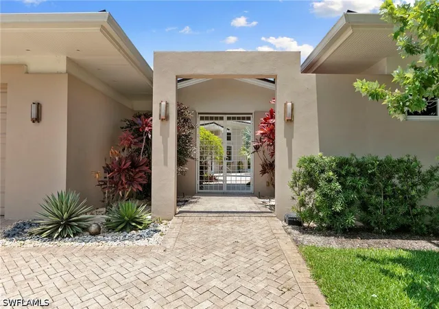 Homes for sale in Marco Island, FL | 622 Bimini Ave, Marco Island, FL 34145 | MLS# 226019598