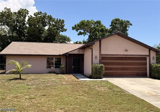 Photo 1 of Single family home for sale at 1315 Se 33rd Terrace, Cape Coral, FL 33904 | MLS# 2026022890 | Listing updated on 2026-08-31