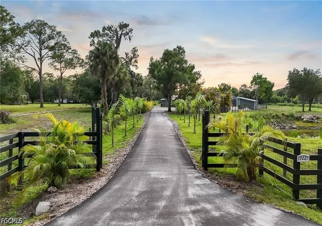 4th image of 17221 Shelby Ln, North Fort Myers, FL 33917 | MLS# 2026022927