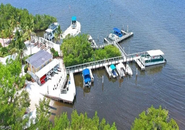 Homes for sale in Bonita Springs, FL | 24736 Lakemont Cove Lane, Bonita Springs, FL 34134 | Houzeo