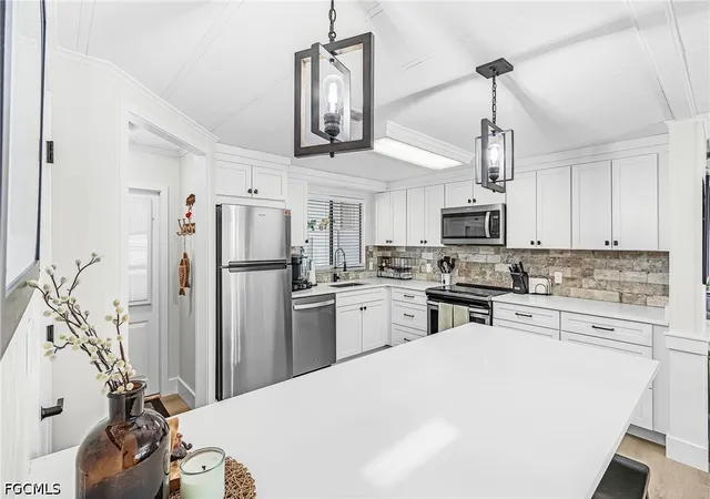 4th image of 3019 Bowsprit Ln, Saint James City, FL 33956 | MLS# 2026022956