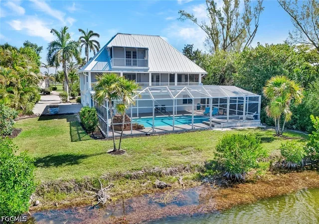 Photo 1 of Single family home for sale at 9007 Mockingbird Dr, Sanibel, FL 33957 | MLS# 2026022970 | Listing updated on 2026-06-27