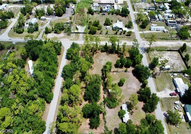 4th image of 8270 Ebson Dr, North Fort Myers, FL 33917 | MLS# 2026022972