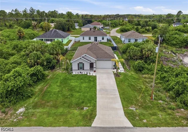 3rd image of 184 Peerless St, Lehigh Acres, FL 33974 | MLS# 2026022990