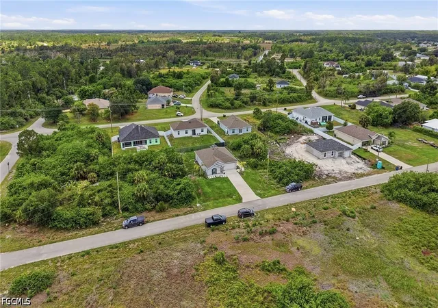 4th image of 184 Peerless St, Lehigh Acres, FL 33974 | MLS# 2026022990