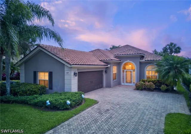 Photo 4 of Sale Pending at 2271 Heydon Cir W, Naples, FL 34120 | MLS# 226019309 | Listing updated on 2026-07-20