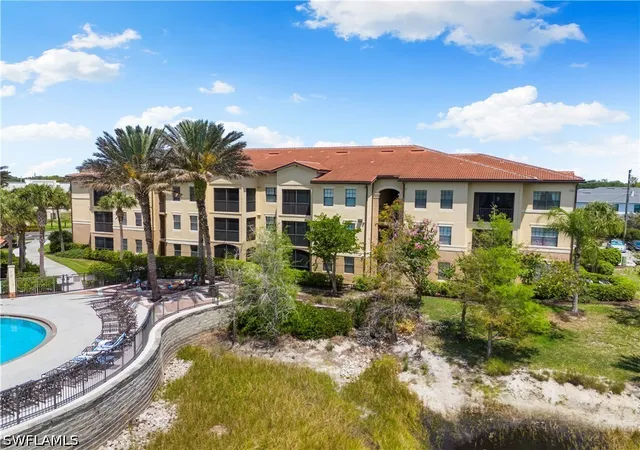 2nd image of 12920 Positano Cir, Naples, FL 34105