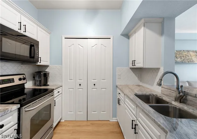 5th image of 12920 Positano Cir #306, Naples, FL 34105 | MLS# 226020543