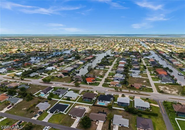 43rd image of 3917 Agualinda Blvd, Cape Coral, FL 33914 | MLS# 226020130