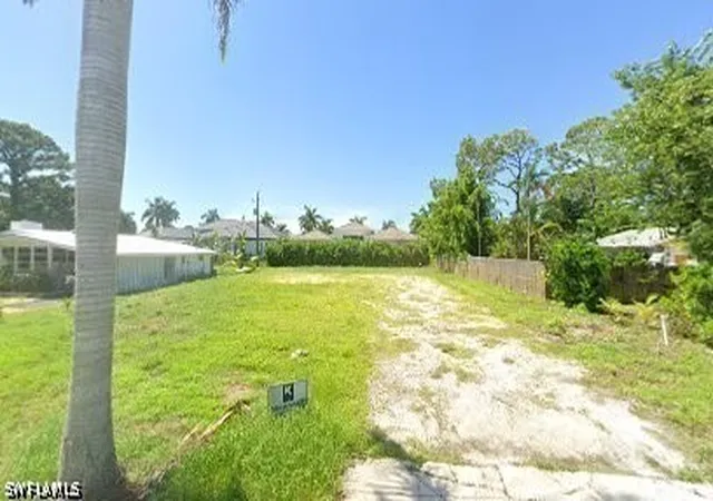 3rd image of 750 Myrtle Ter, Naples, FL 34103 | MLS# 226012951
