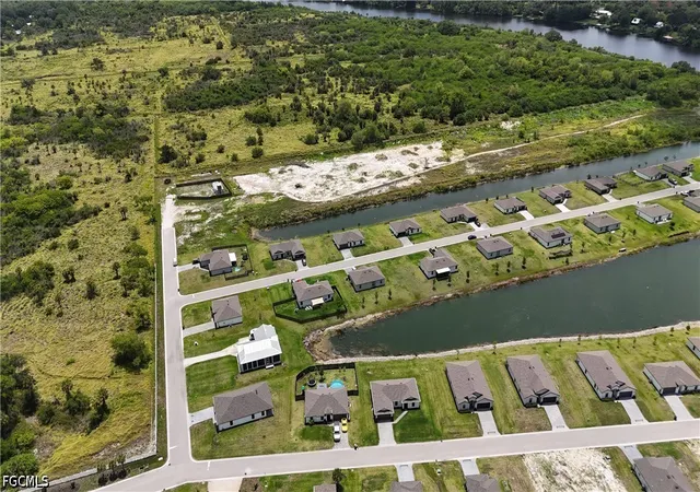 24th image of 821 General Chesty Puller Ct, La Belle, FL 33935 | MLS# 2026023297