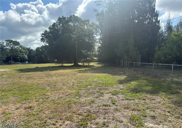 11th image of 7949 Mcdaniel Dr, North Fort Myers, FL 33917 | MLS# 2026023303