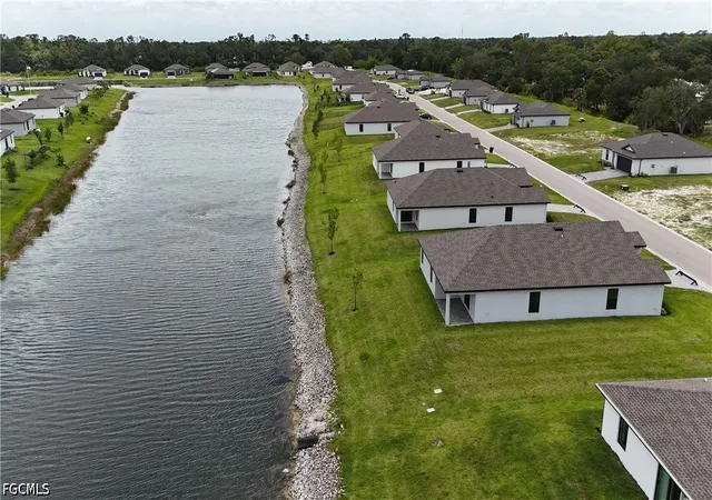 25th image of 815 Gen D Macarthur Ave, La Belle, FL 33935 | MLS# 2026023313