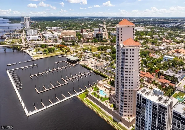 2nd image of 2090 W First St #E705, Fort Myers, FL 33901 | MLS# 2026023338