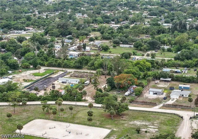 4th image of 17761 Shelby Ln, North Fort Myers, FL 33917 | MLS# 226020814