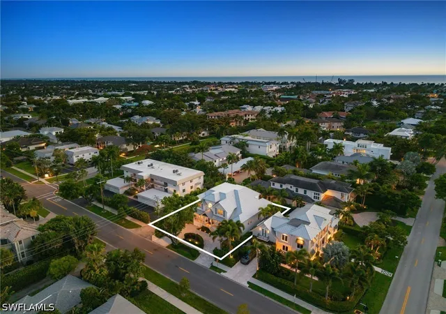 21st image of 950 8th St S, Naples, FL 34102 | MLS# 226020603