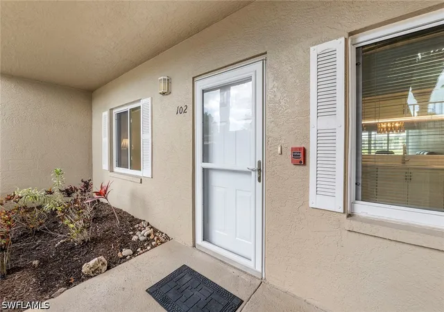 Homes for sale in Estero, FL | 20131 Ian Ct, Estero, FL 33928