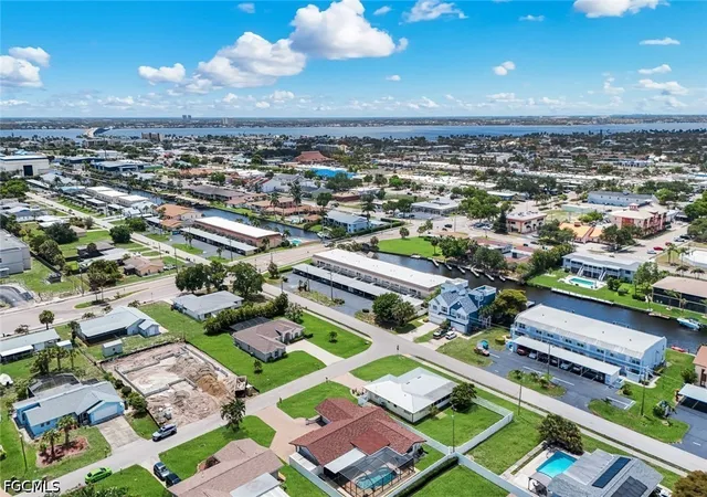 46th image of 4548 Se 11th Pl, Cape Coral, FL 33904 | MLS# 2026023533