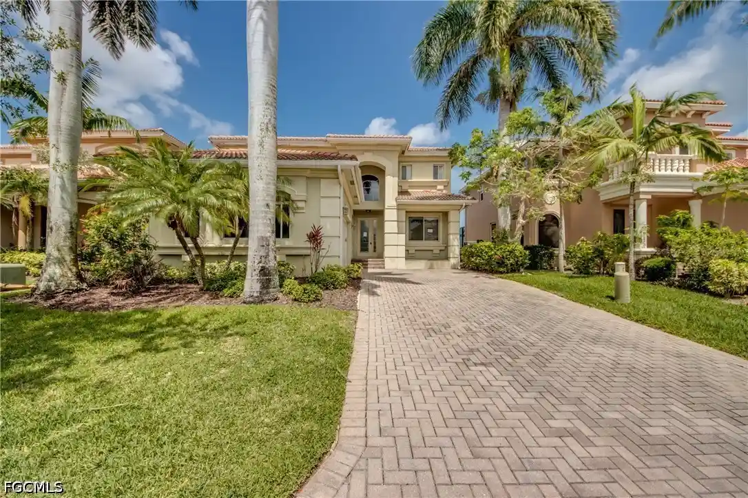 Photo 1 of Single family home for sale at 17026 Tremont St, Fort Myers, FL 33908 | MLS# 2026023545 | Listing updated on 2026-10-22