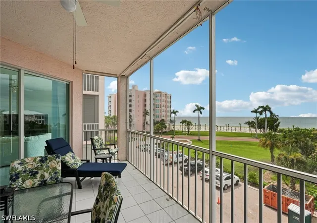 Homes for sale in Bonita Springs, FL | 260 Barefoot Beach Boulevard, Bonita Springs, FL 34134 | Houzeo