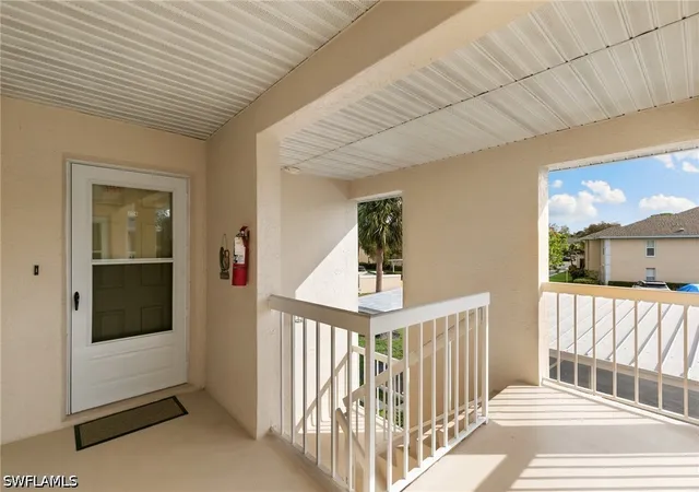 Listing Photo 4 - Condo for sale in building located at 685 Squire Cir, Naples, FL 34104 - Unit #204