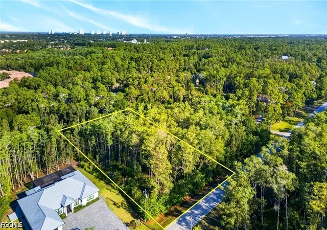 2nd image of 25504 Busy Bee Dr, Bonita Springs, FL 34135 | MLS# 2026023644