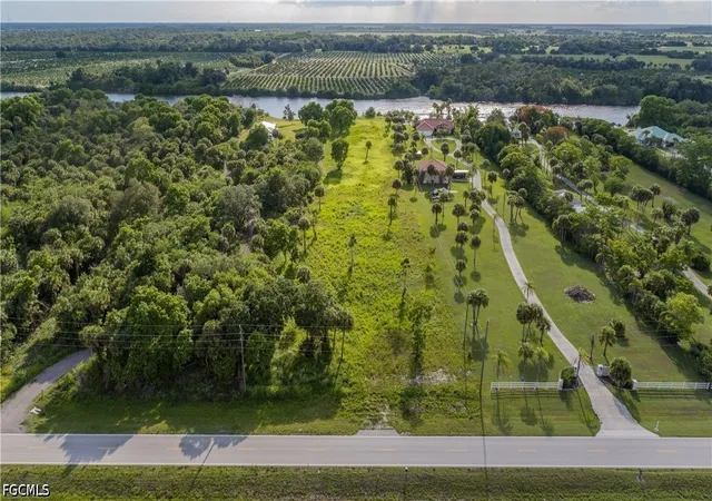 2nd image of 5220 Fort Denaud Road, Labelle, FL 33935 | MLS# 2026023693