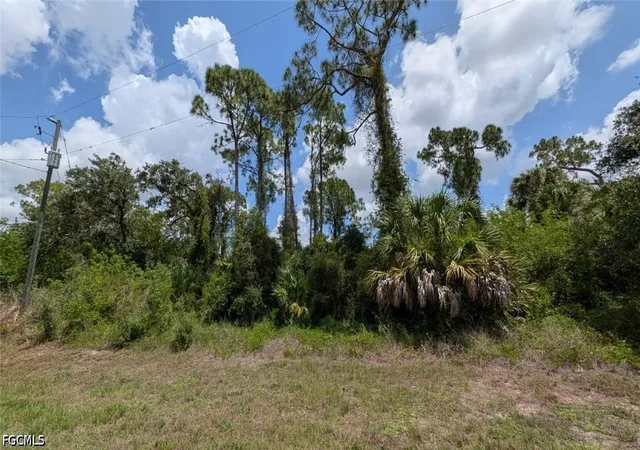 2nd image of 6065 S Moss Cir, Labelle, FL 33935 | MLS# 2026023703