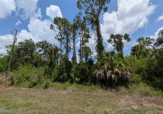3rd image of 6065 S Moss Cir, Labelle, FL 33935 | MLS# 2026023703
