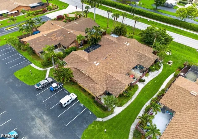 Photo 3 of Townhouse for sale at 6315 Royal Woods Dr, Fort Myers, FL 33908 | MLS# 2026023719 | Listing updated on 2026-07-20