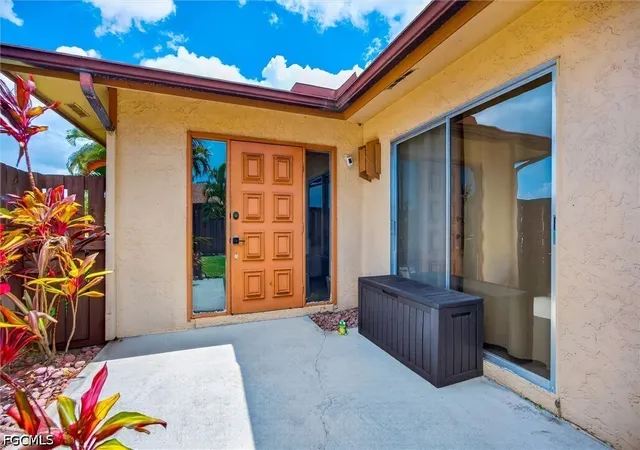 Photo 3 of Townhouse for sale at 6315 Royal Woods Dr, Fort Myers, FL 33908 | MLS# 2026023719 | Listing updated on 2026-07-20