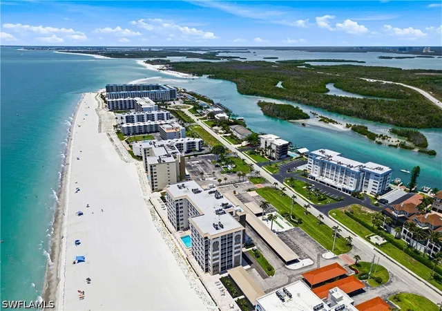 Homes for sale in Bonita Springs, FL | 25900 Hickory Blvd, Bonita Springs, FL 34134