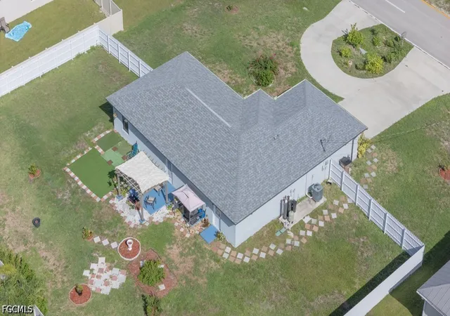 Photo 1 of Single family home for sale at 520 Wilmington Pkwy, Cape Coral, FL 33993 | MLS# 2026023778 | Listing updated on 2026-07-18