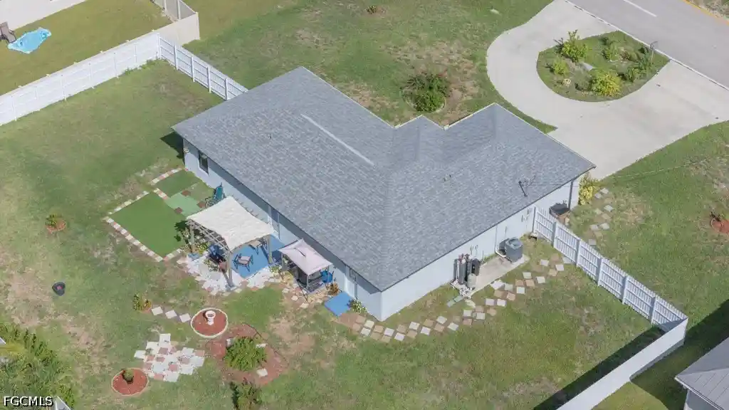 Photo 1 of Sale Pending at 520 Wilmington Pkwy, Cape Coral, FL 33993 | MLS# 2026023778 | Listing updated on 2026-10-25