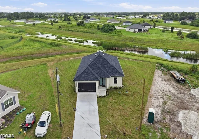 Photo 3 of Single family home for sale at 9014 Lawn Ct, Labelle, FL 33935 | MLS# 2026023883 | Listing updated on 2026-10-08