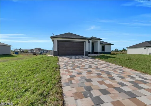 2nd image of 803 Pine Ave, Lehigh Acres, FL 33972 | MLS# 2026023960