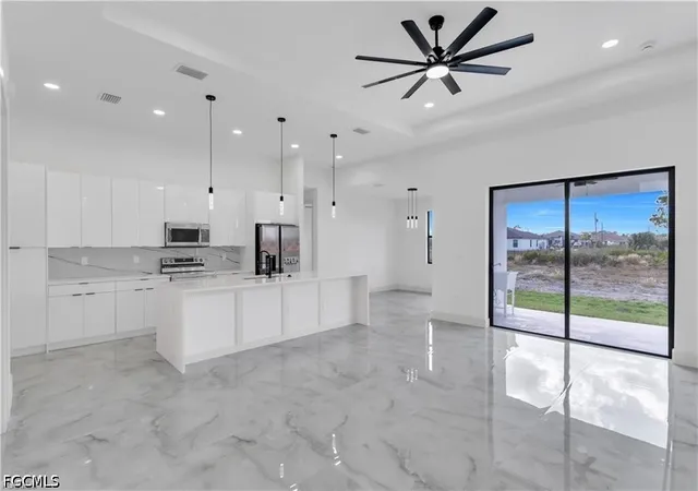 5th image of 803 Pine Ave, Lehigh Acres, FL 33972 | MLS# 2026023960