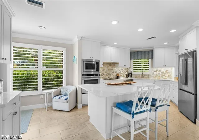 4th image of 4008 Crayton Rd #A1, Naples, FL 34103 | MLS# 226021135
