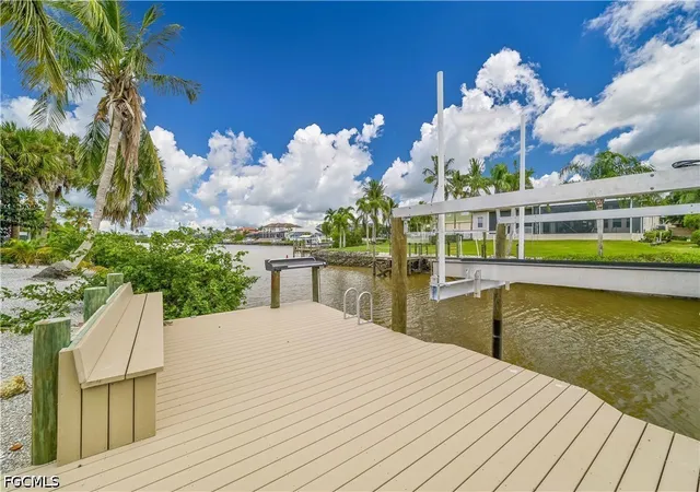 Photo 3 of Single family home for sale at 17611 Boat Clb Dr, Fort Myers, FL 33908 | MLS# 2026024000 | Listing updated on 2026-07-27