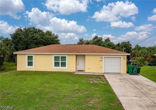 2nd image of 2069 Detroit Dr, Labelle, FL 33935 | MLS# 2026024003