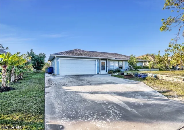 Photo 4 of Sale Pending at 10660 Wood Ibis Ave, Bonita Springs, FL 34135 | MLS# 226021306 | Listing updated on 2026-07-12