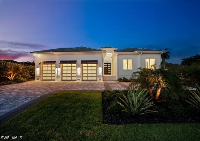 Photo 1 of Single family home for sale at 623 Park Shore Dr, Naples, FL 34103 | MLS# 226020867 | Listing updated on 2026-10-04