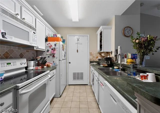 2nd image of 14885 Pleasant Bay Ln #201, Naples, FL 34119 | MLS# 226021402