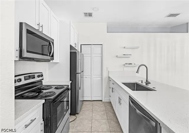 5th image of 7542 Bristol Cir, Naples, FL 34120 | MLS# 2026024092