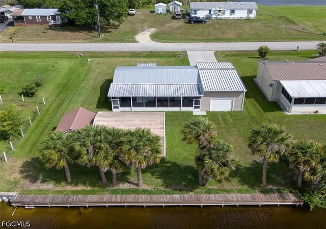 2nd image of 1537 Jerdik Dr, Moore Haven, FL 33471 | MLS# 2026024109