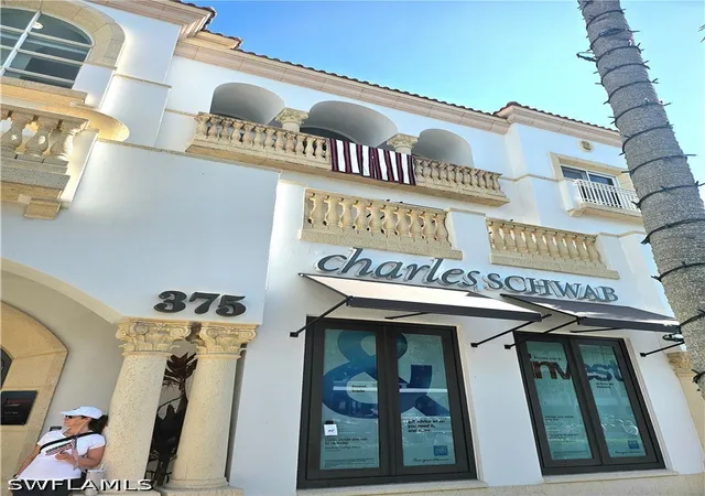 2nd image of 375 5Th Ave S, Naples, FL 34102