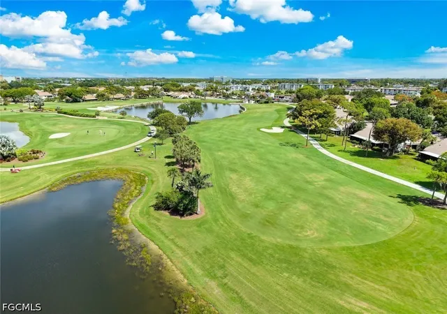 2nd image of 1747 Pebble Bch Dr, Fort Myers, FL 33907
