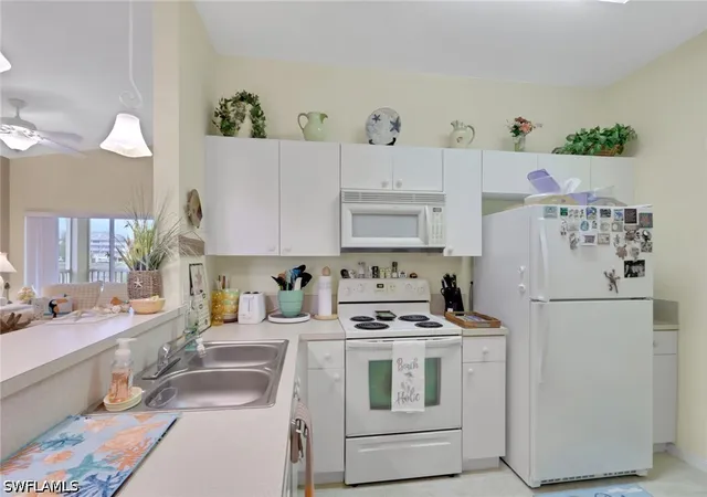 4th image of 4236 Bellasol Cir, Fort Myers, FL 33916
